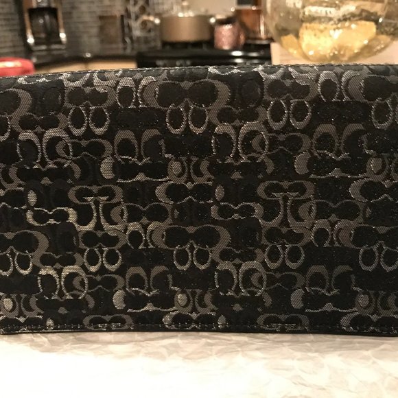 Coach evening bag black/silver excellent condition - Picture 5 of 15